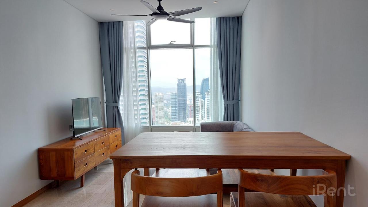 Sky Suites With Klcc Twin Tower View By Irent365 Kuala Lumpur Kültér fotó