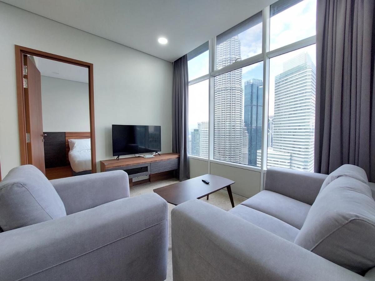Sky Suites With Klcc Twin Tower View By Irent365 Kuala Lumpur Kültér fotó